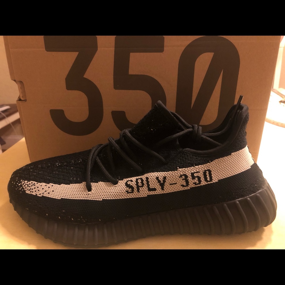 Adidas Yeezy Boost 350 v2